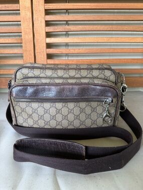 Gucci Beige GG Canvas Monogram Crossbody Messenger Bag with Leather Brown Trim